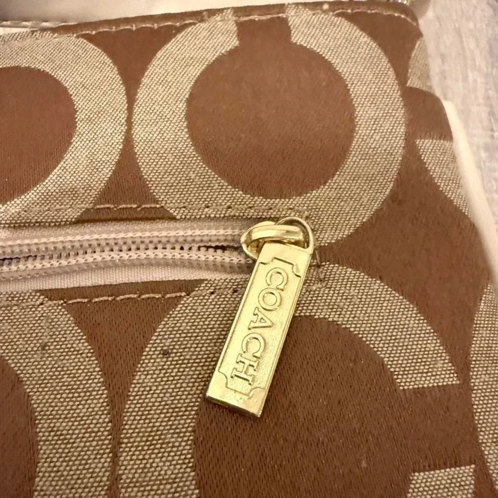 VINATGE Coach brown and cream crossbody bag #preppy #coquette #classic